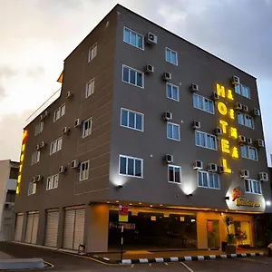 Mornington Medan Hotel