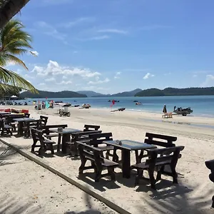 Sandy By Casa Loma Hotel Pantai Cenang (Langkawi)