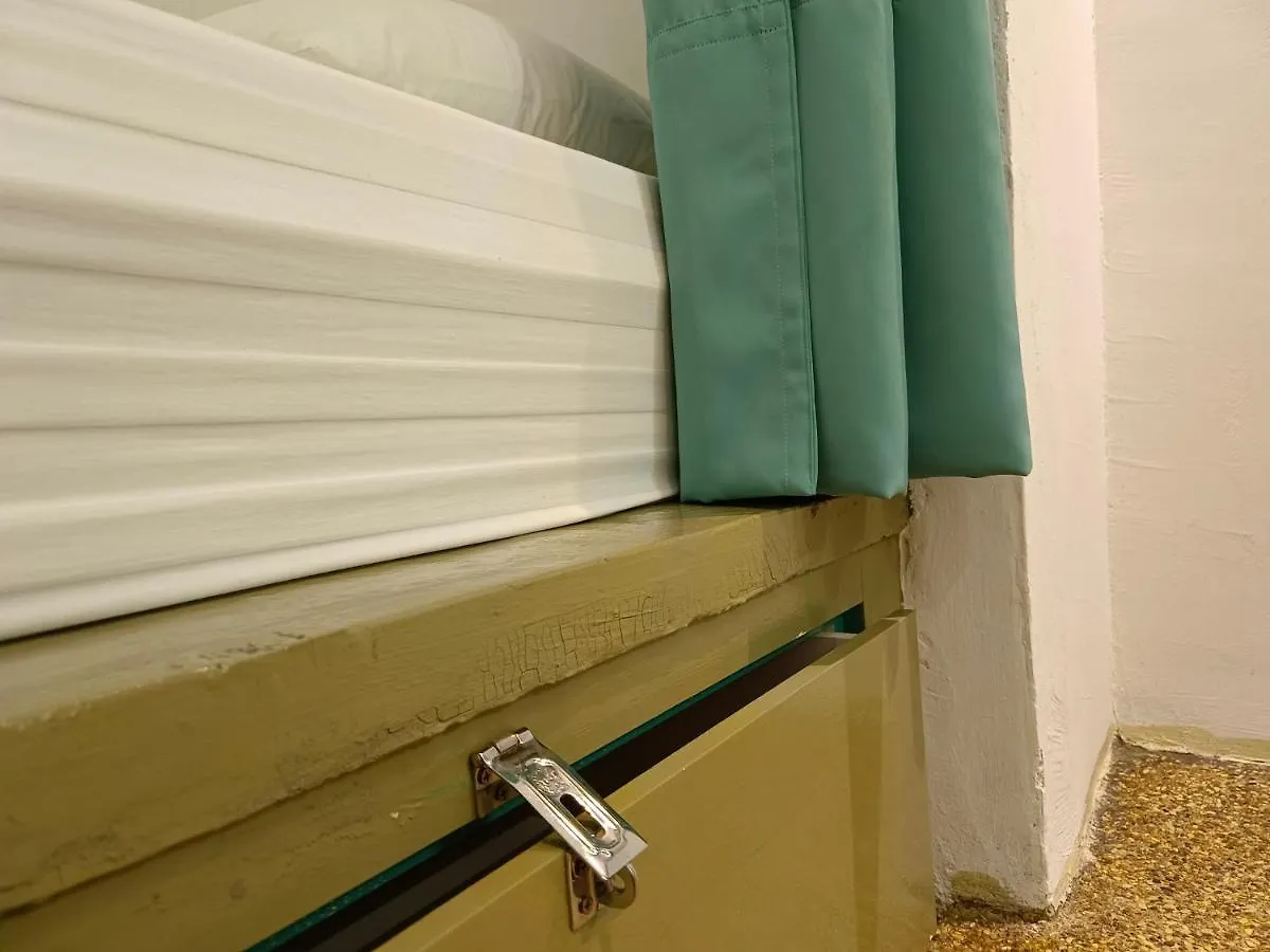 Beds In Garden Hostel Ipoh