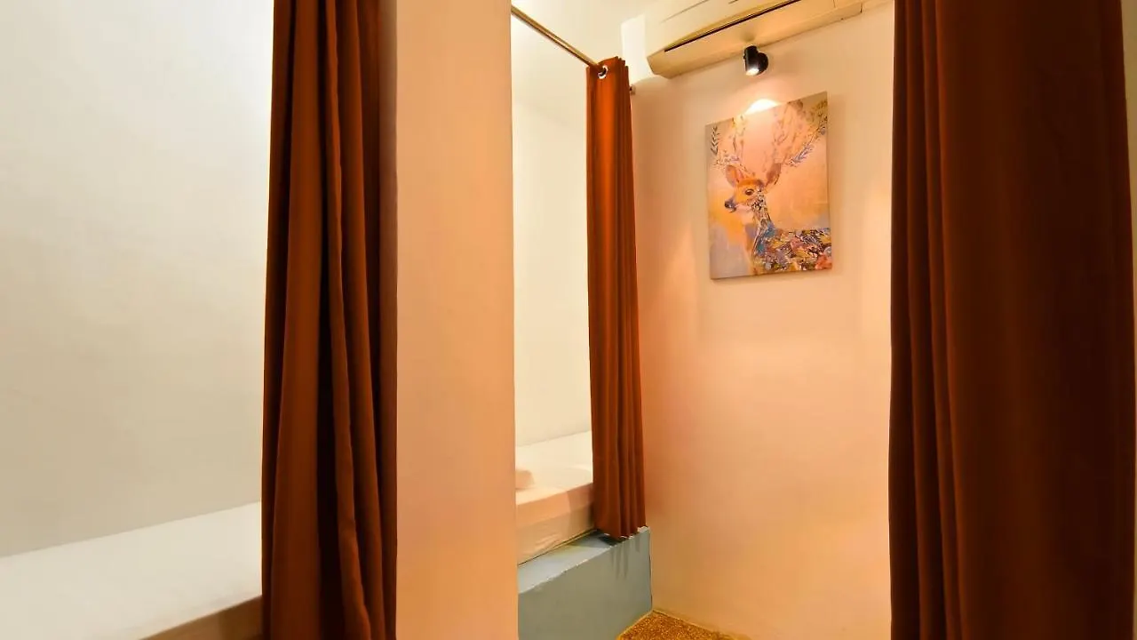Beds In Garden Hostel Ipoh